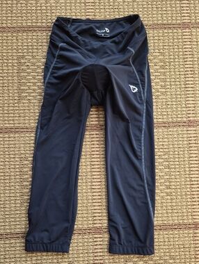Baleaf Black Cycling Capri Pants with Padded Chamois